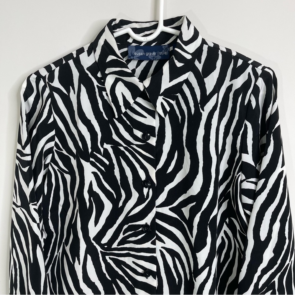 Susan Graver QVC Black & White All Over Zebra Print Button Up Shirt Blouse top
